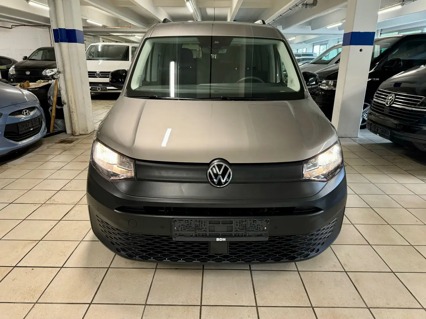 Volkswagen Caddy 2.0 TDI Kombi 7-Sitzer, Navigation, AHK Beige - 2