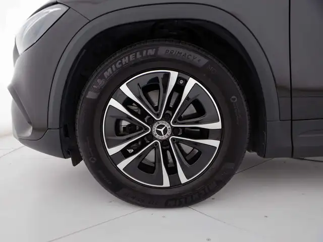 Mercedes-Benz Gla view 7