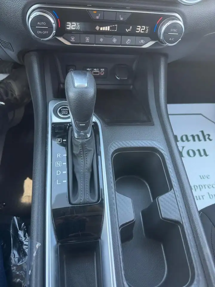 Nissan Sentra снимка Nissan Sentra