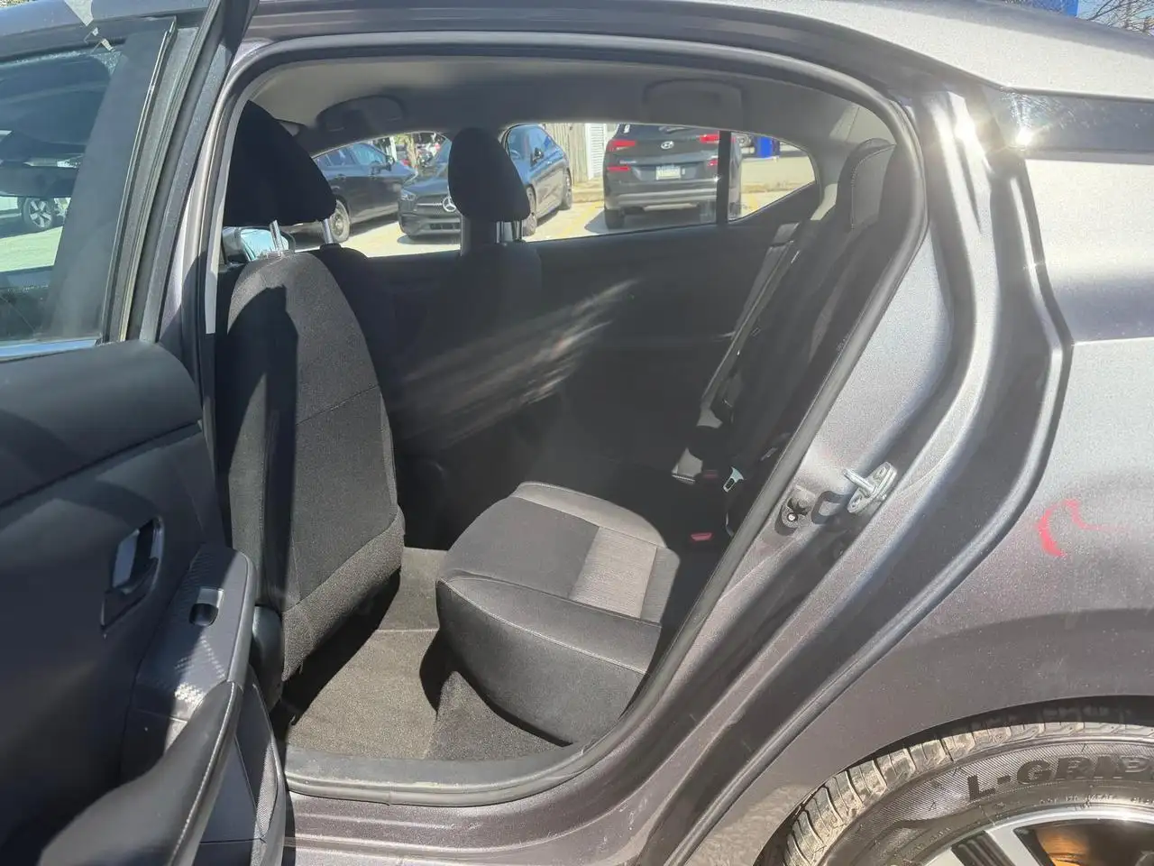 Nissan Sentra снимка Nissan Sentra