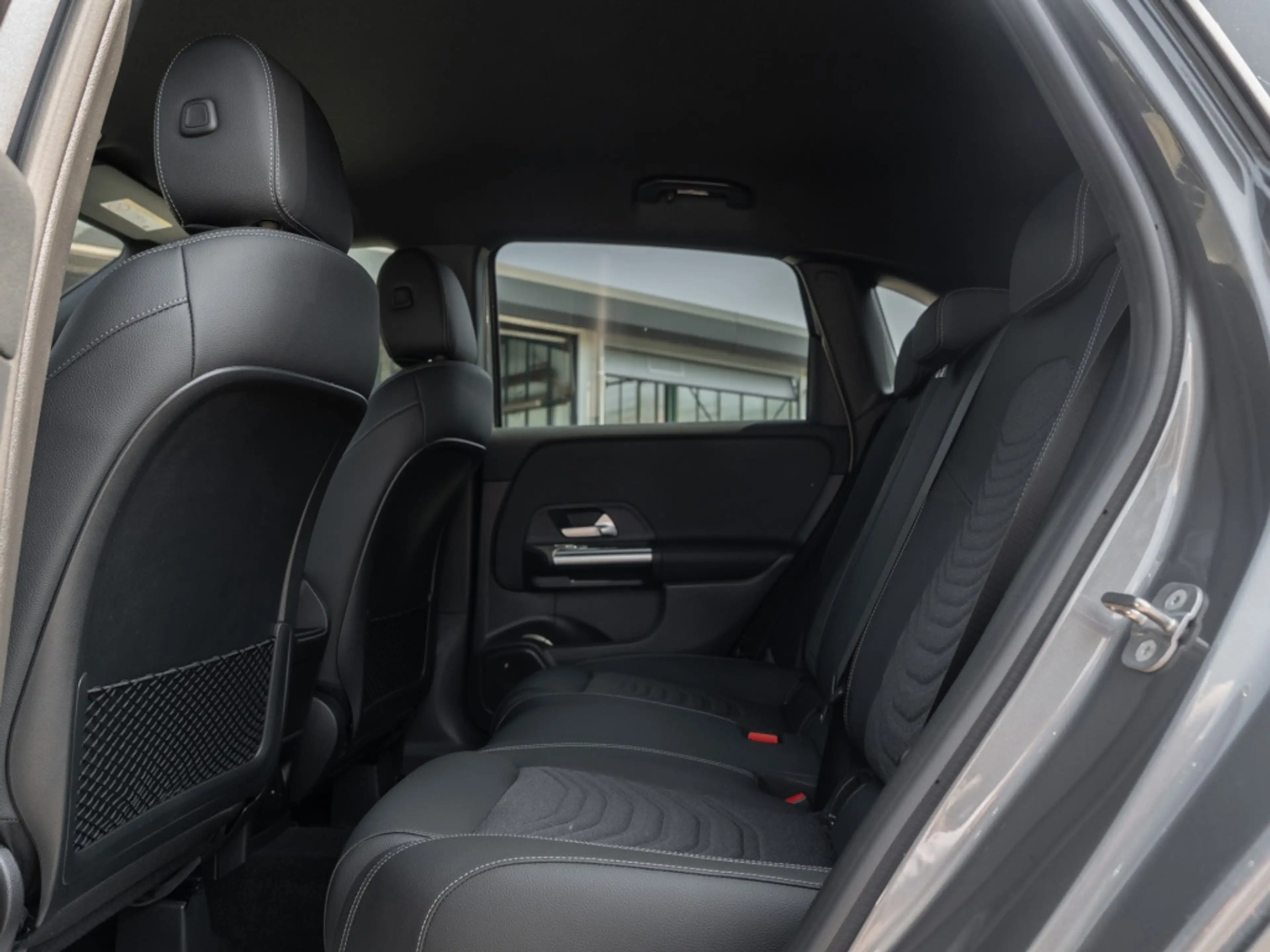 Mercedes-Benz B 220 d , PROGRESSIVE AHK KAMERA SPUR PDC SHZ — photo 11