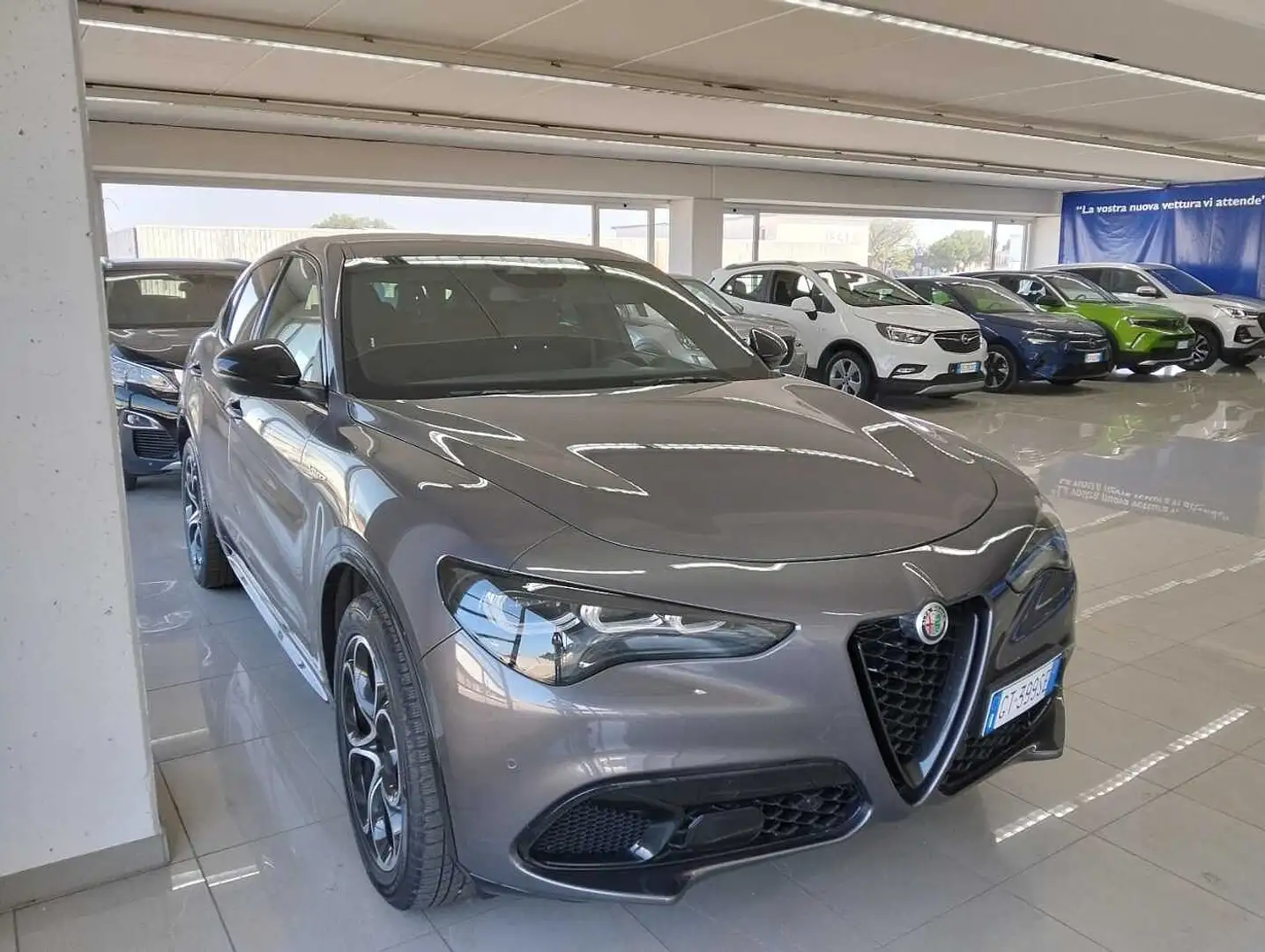 Alfa Romeo Stelvio 2.2 Turbodiesel 210 CV AT8 Q4 Veloce Gris - 2