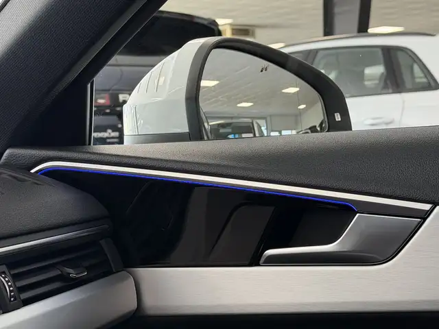 Audi A4 view 22