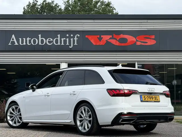 Audi A4 view 5