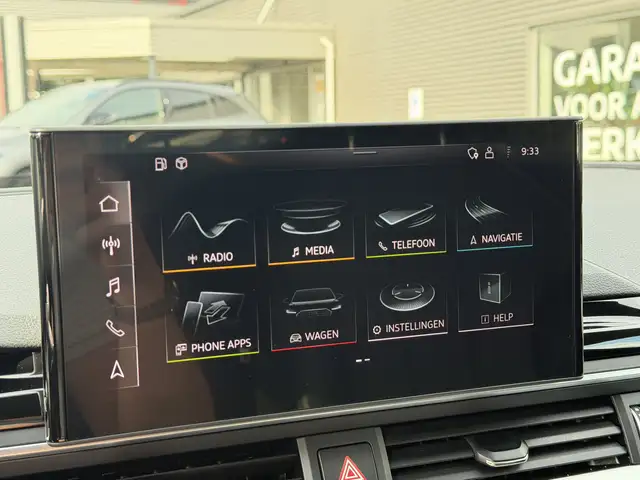 Audi A4 view 18