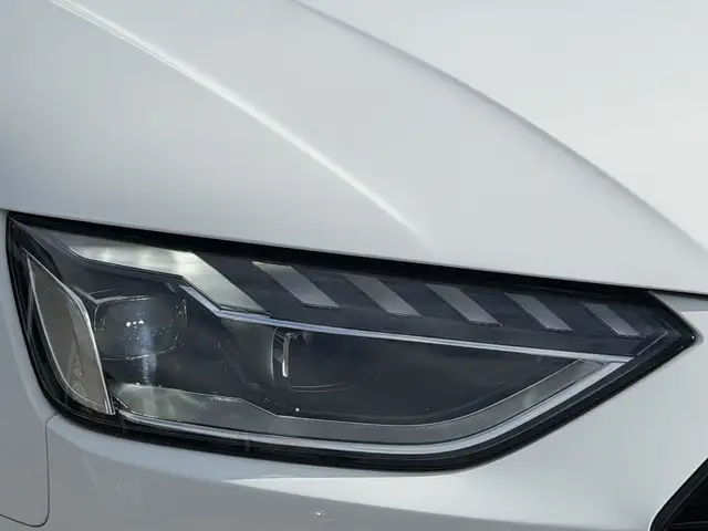 Audi A4 view 17