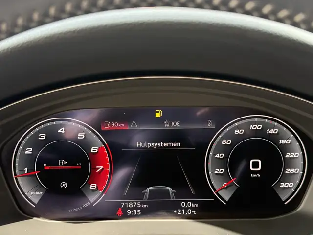 Audi A4 view 23