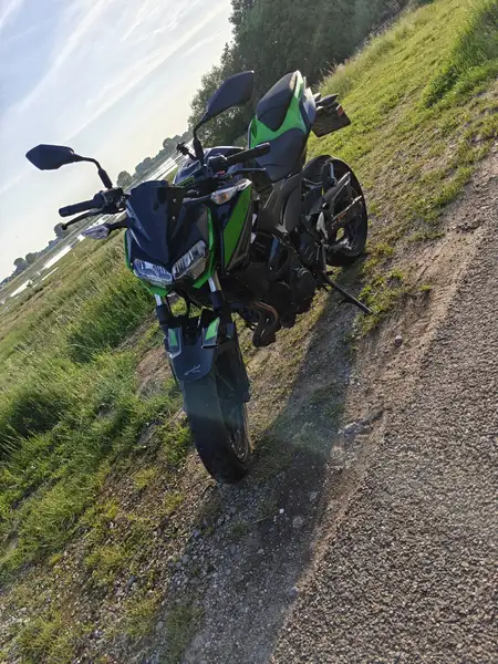 Kawasaki Z400