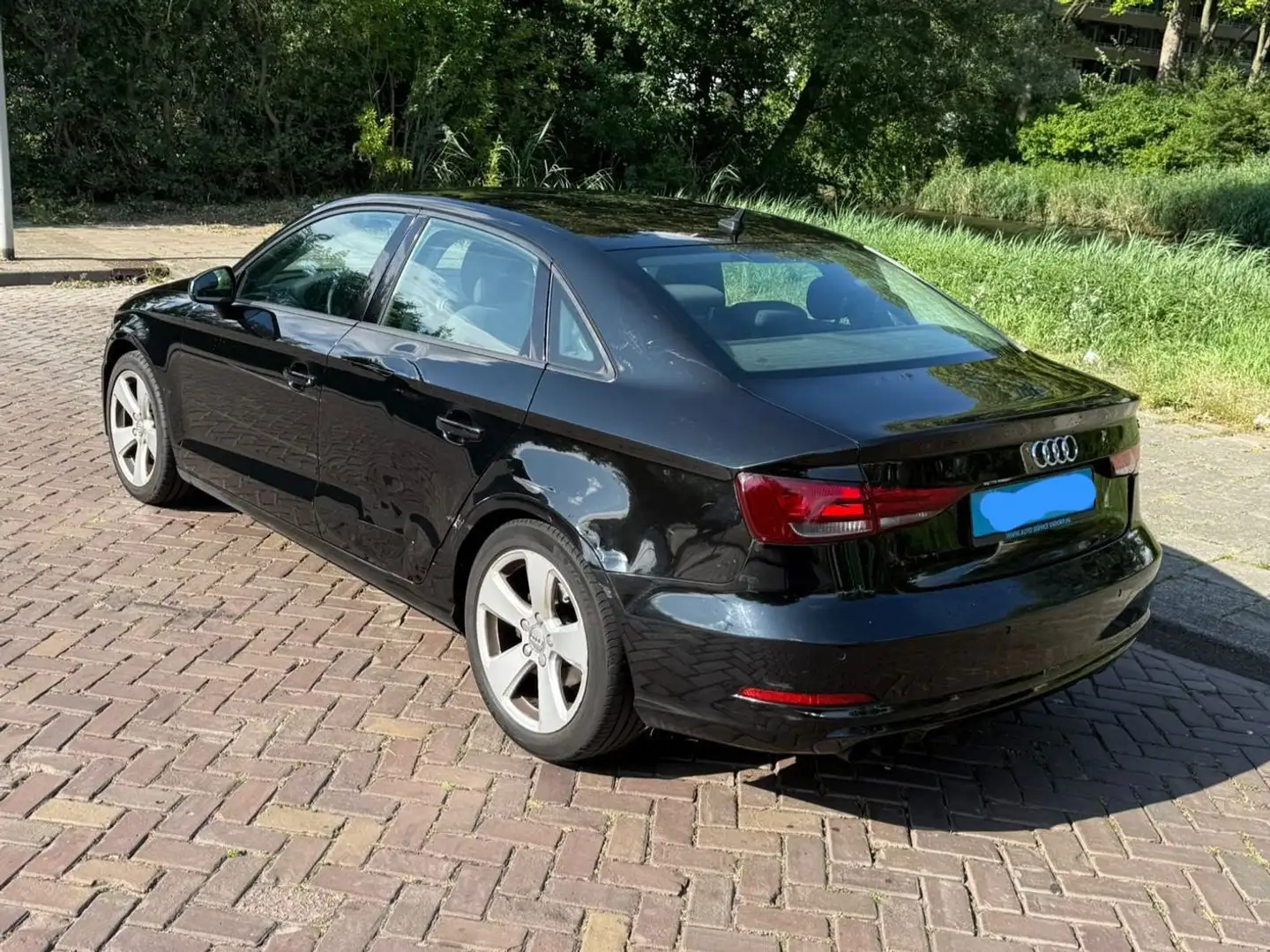 Audi A3 A3 1.4 TFSI Ambit. PL+ Noir - 1