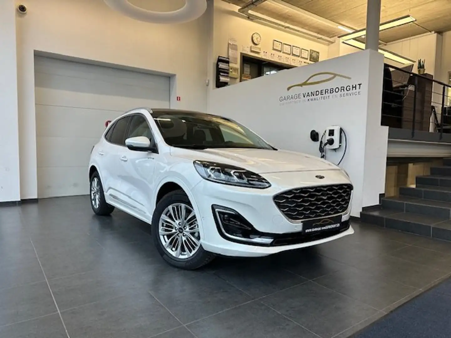 Ford Kuga VIGNALE PLUG-IN HYBRID FULL OPTION 42000KM Blanc - 1