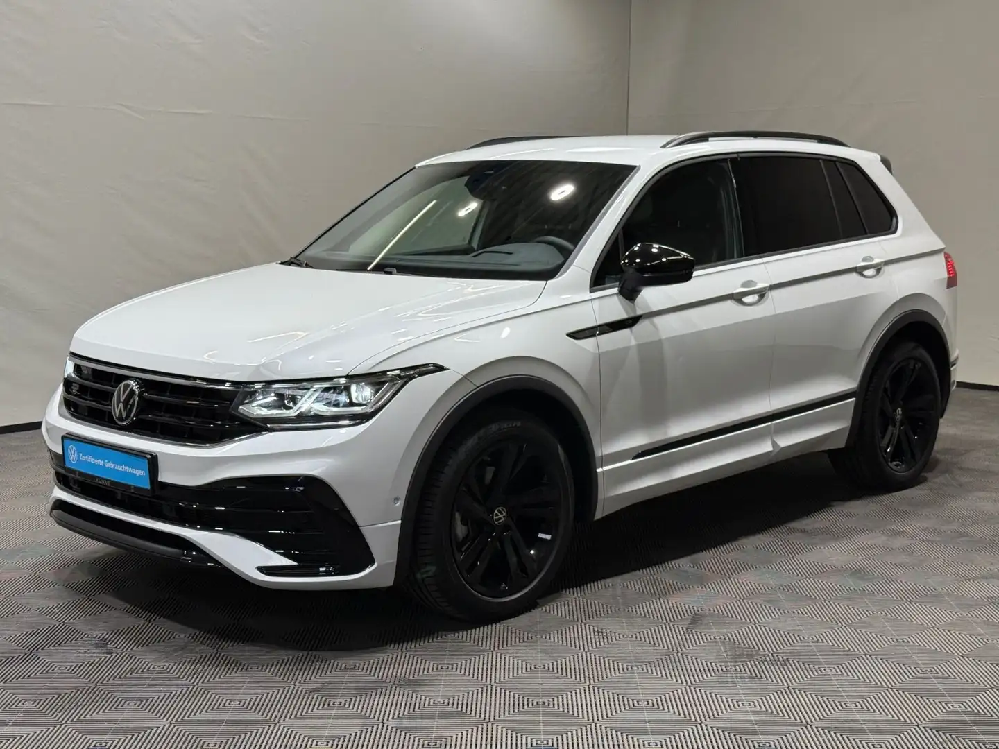 Volkswagen Tiguan R-Line 1.5 TSI DSG | MATRIX NAVI KAMERA Weiß - 2