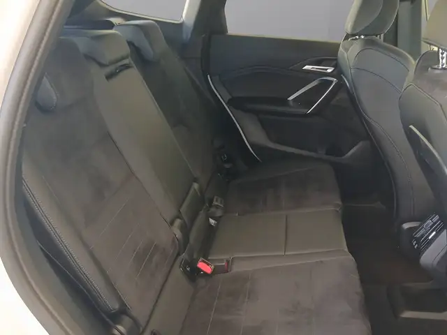 BMW X1 view 18