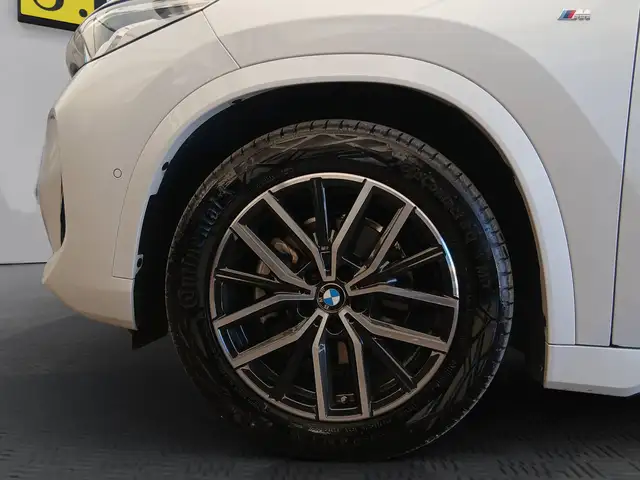 BMW X1 view 21