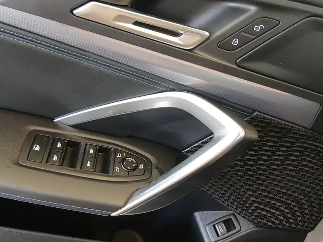 BMW X1 view 25