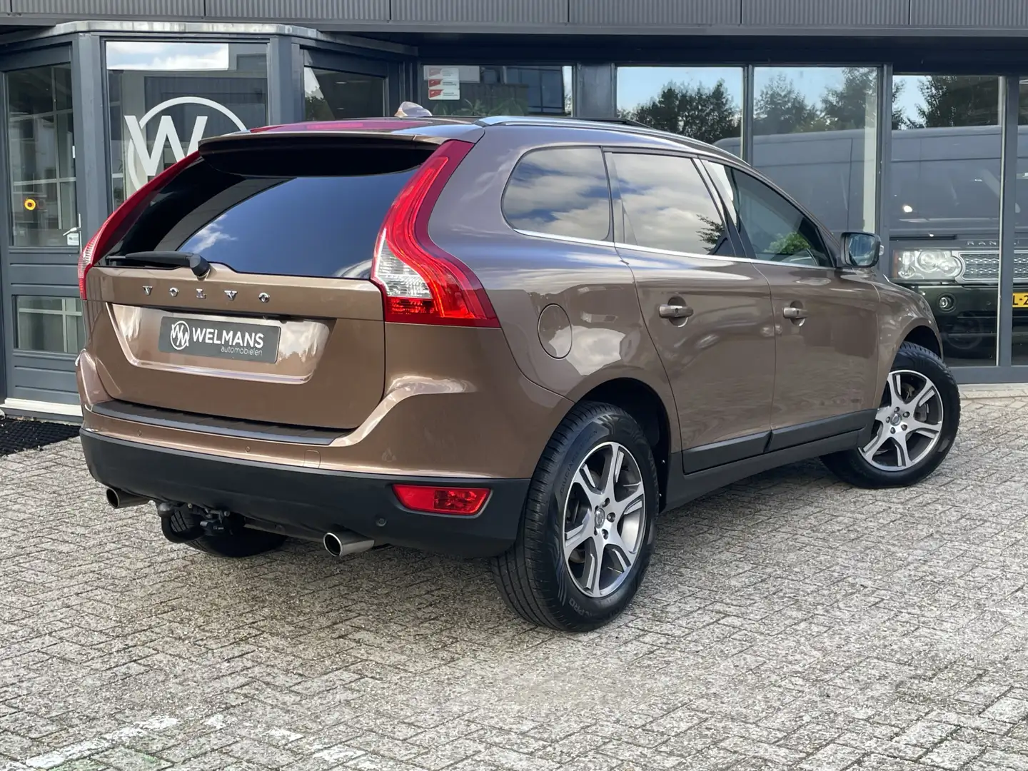 Volvo XC60 3.0 T6 AWD Summum Youngtimer l Pano l Trekhaak Braun - 2