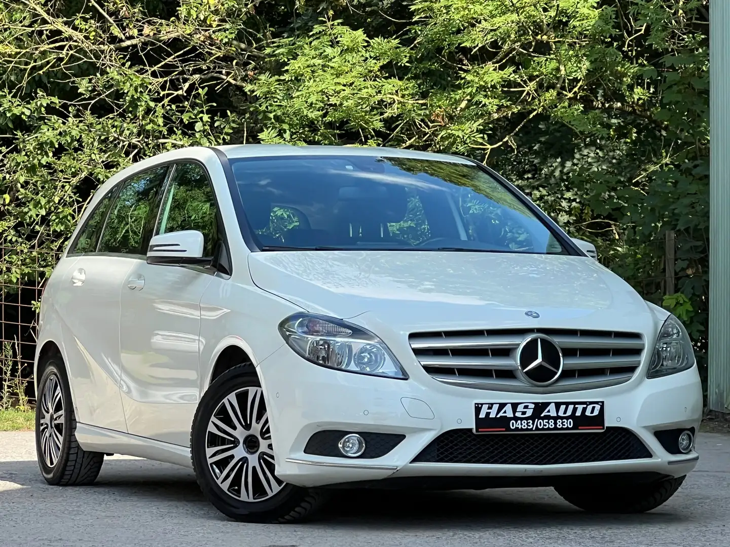 Mercedes-Benz B 180 CDI//B.AUTO//NAVI//CUIR//1MAIN - 2