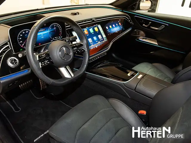 Mercedes-Benz 300 view 8