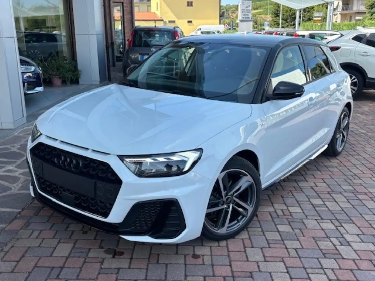 Audi A1 SPB 30 TFSI Identity Black Bianco - 1