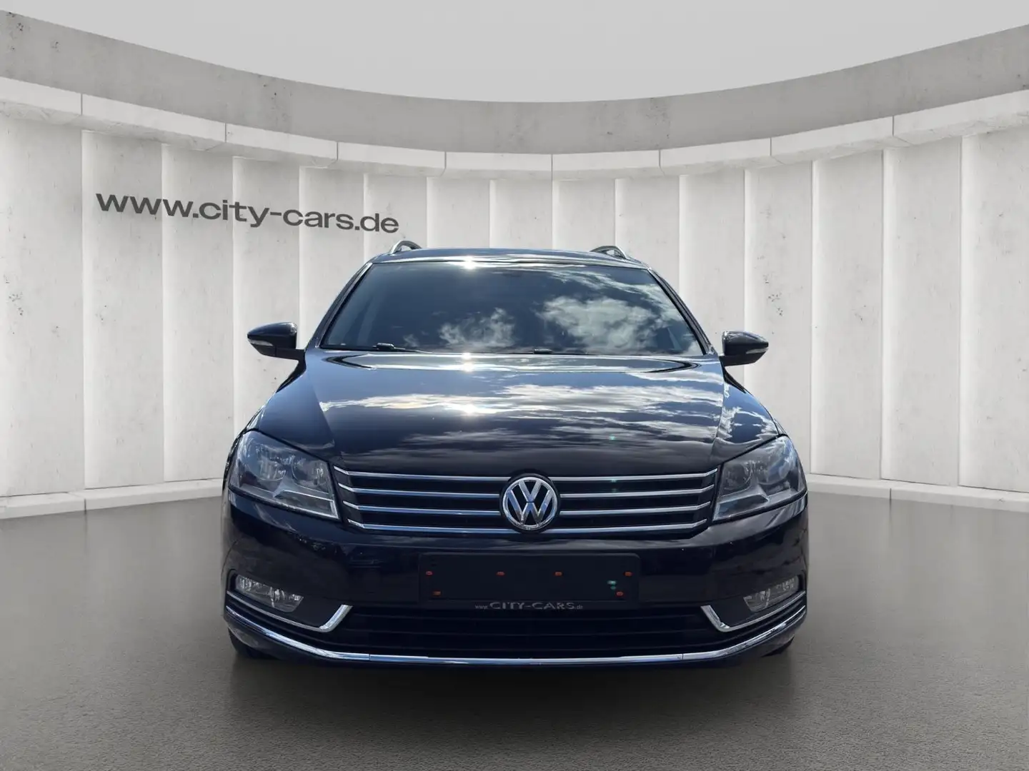 Volkswagen Passat Variant Comfortline DSG*Navigation*AHK* Zwart - 2