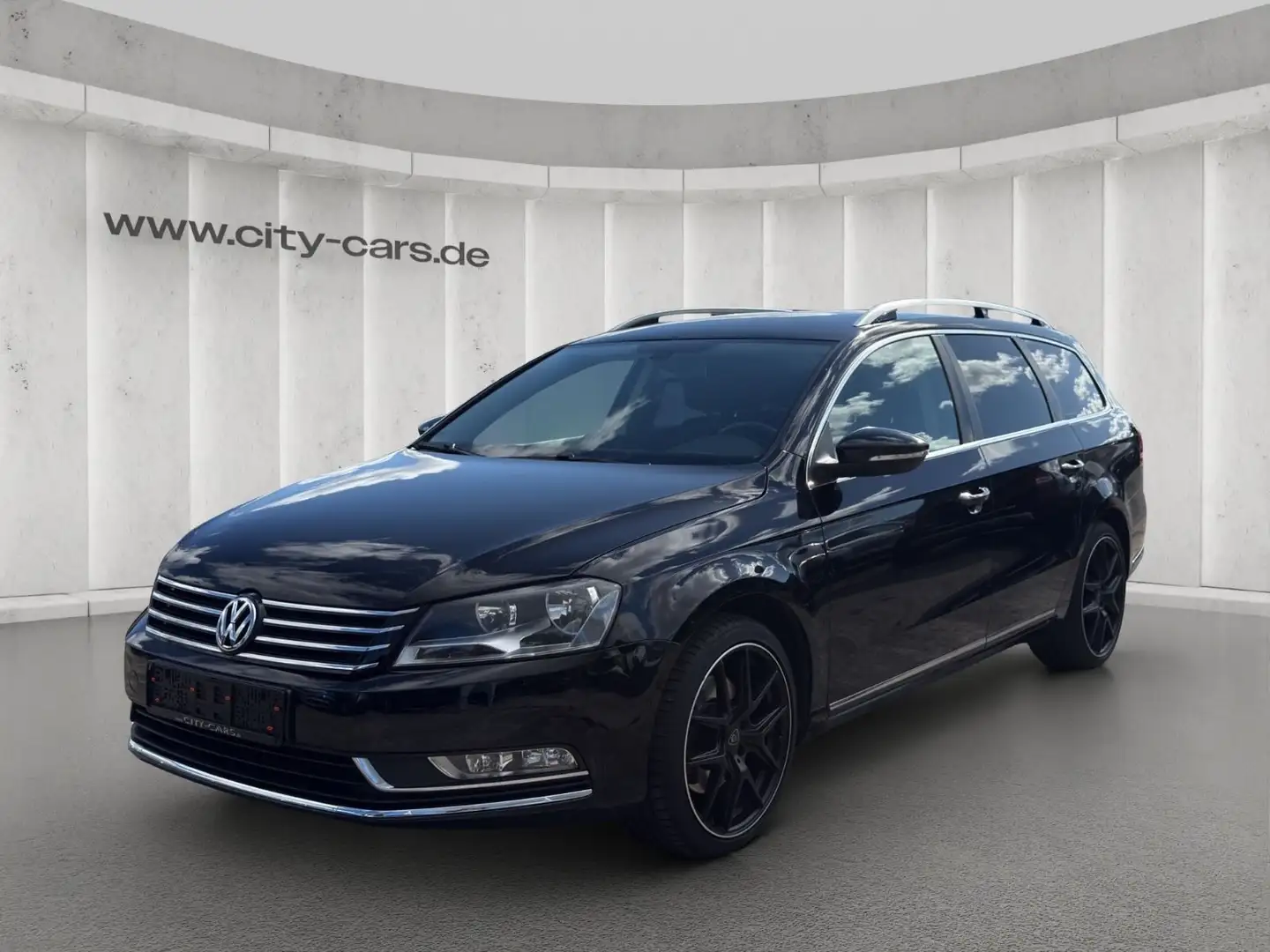 Volkswagen Passat Variant Comfortline DSG*Navigation*AHK* Zwart - 1