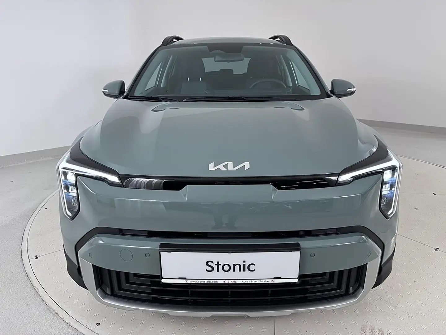 Kia Stonic 1,0 TGDI GPF 48V MHEV Silber/DCT7/115/MY26|Stah... Grün - 2