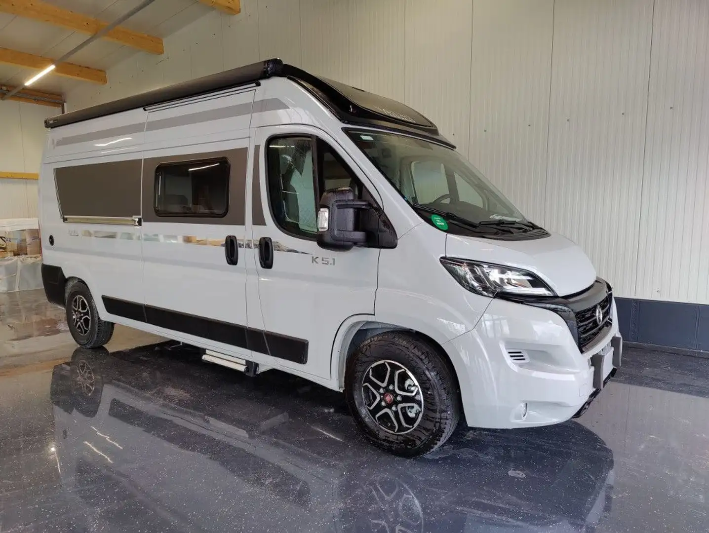 Mobilvetta ADMIRAL VAN K 5.1 Autom/Solar/AHK/Lithium Grau - 2