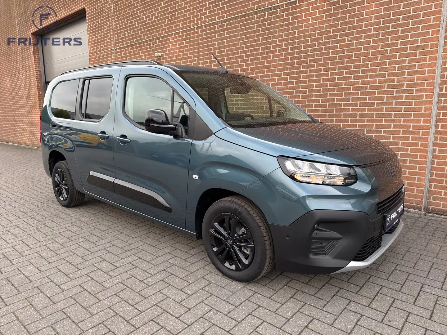 Fiat Doblo Doblò Maxi Serie 4  1.5 Diesel 130pk Automatisch 7Plaatsen Azul - 2