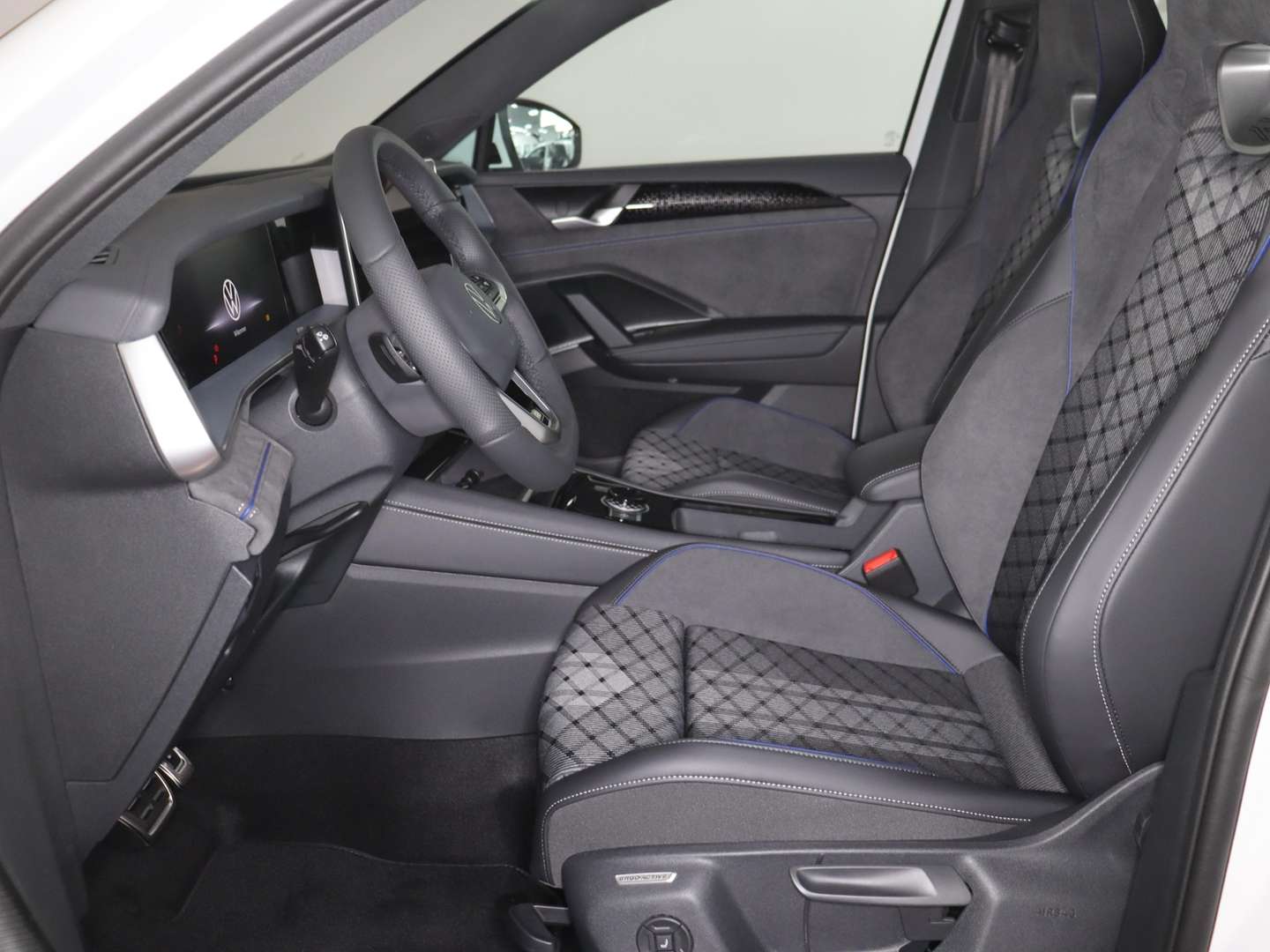 Volkswagen T-CROSS R-Line - - Joinsteer - #5