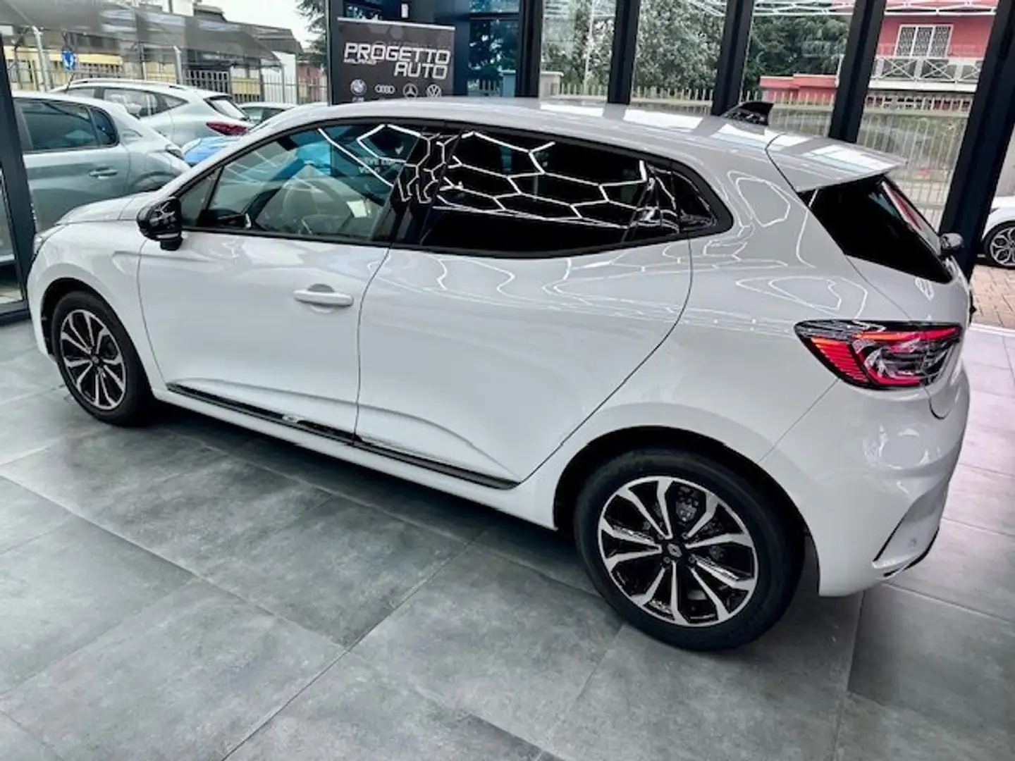 Renault Clio Clio 1.0 tce Techno Gpl 100cv - 2