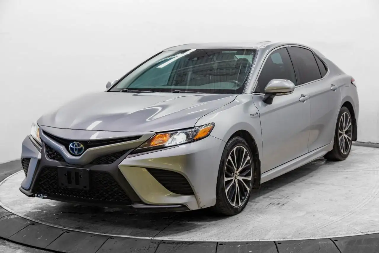 Toyota Camry снимка Toyota Camry