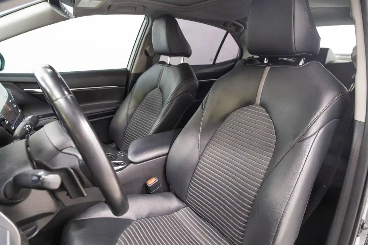 Toyota Camry снимка Toyota Camry