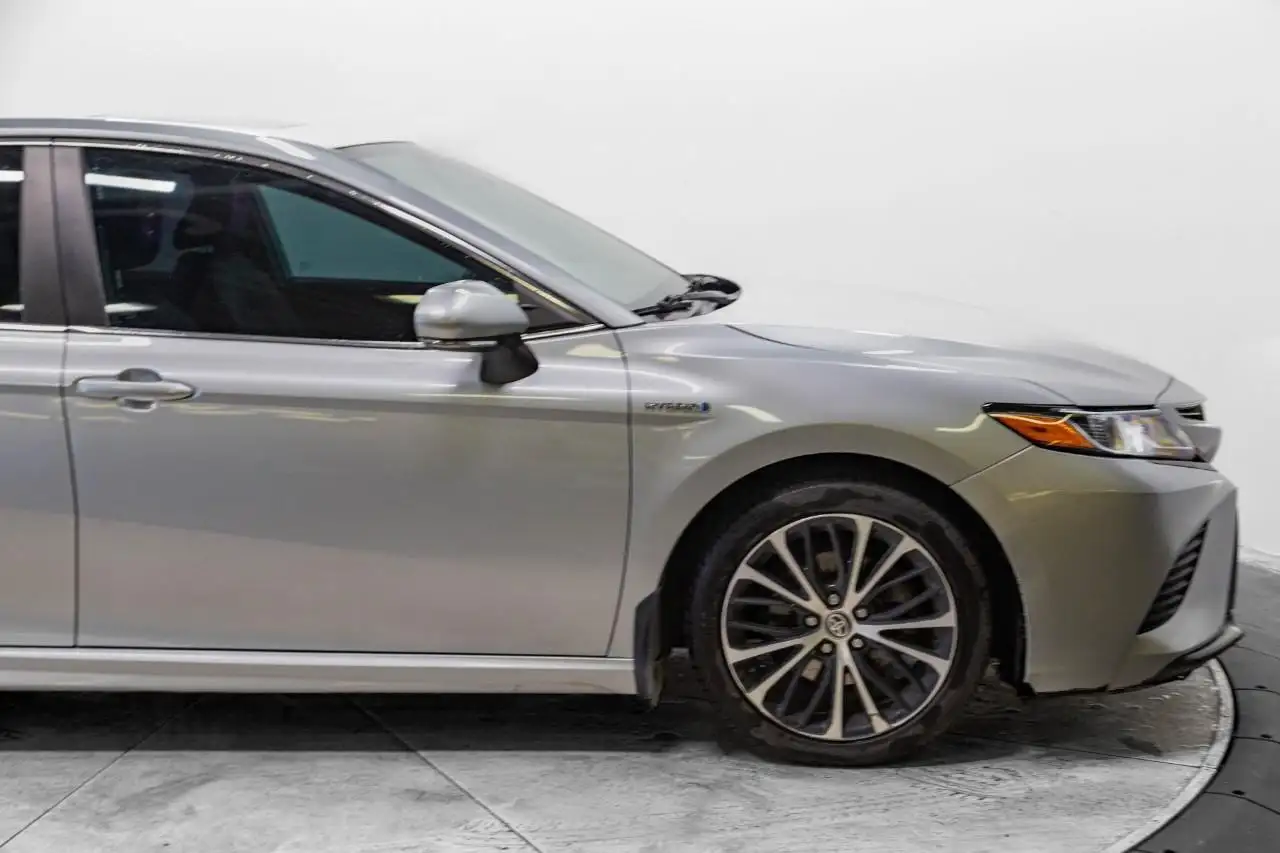 Toyota Camry снимка Toyota Camry