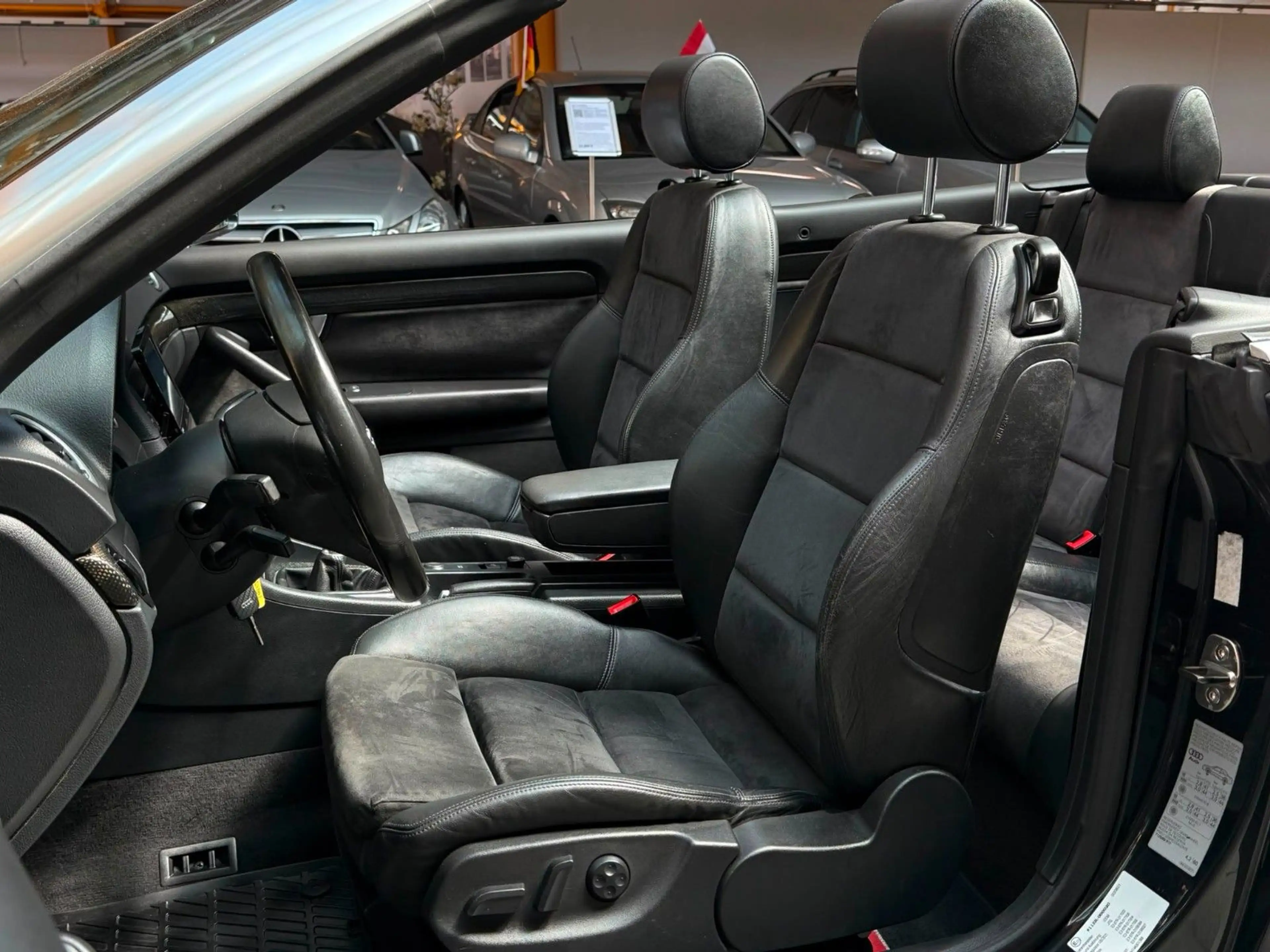 Audi S4 4.2 quattro Cabriolet 2. Hand / LPG — photo 15