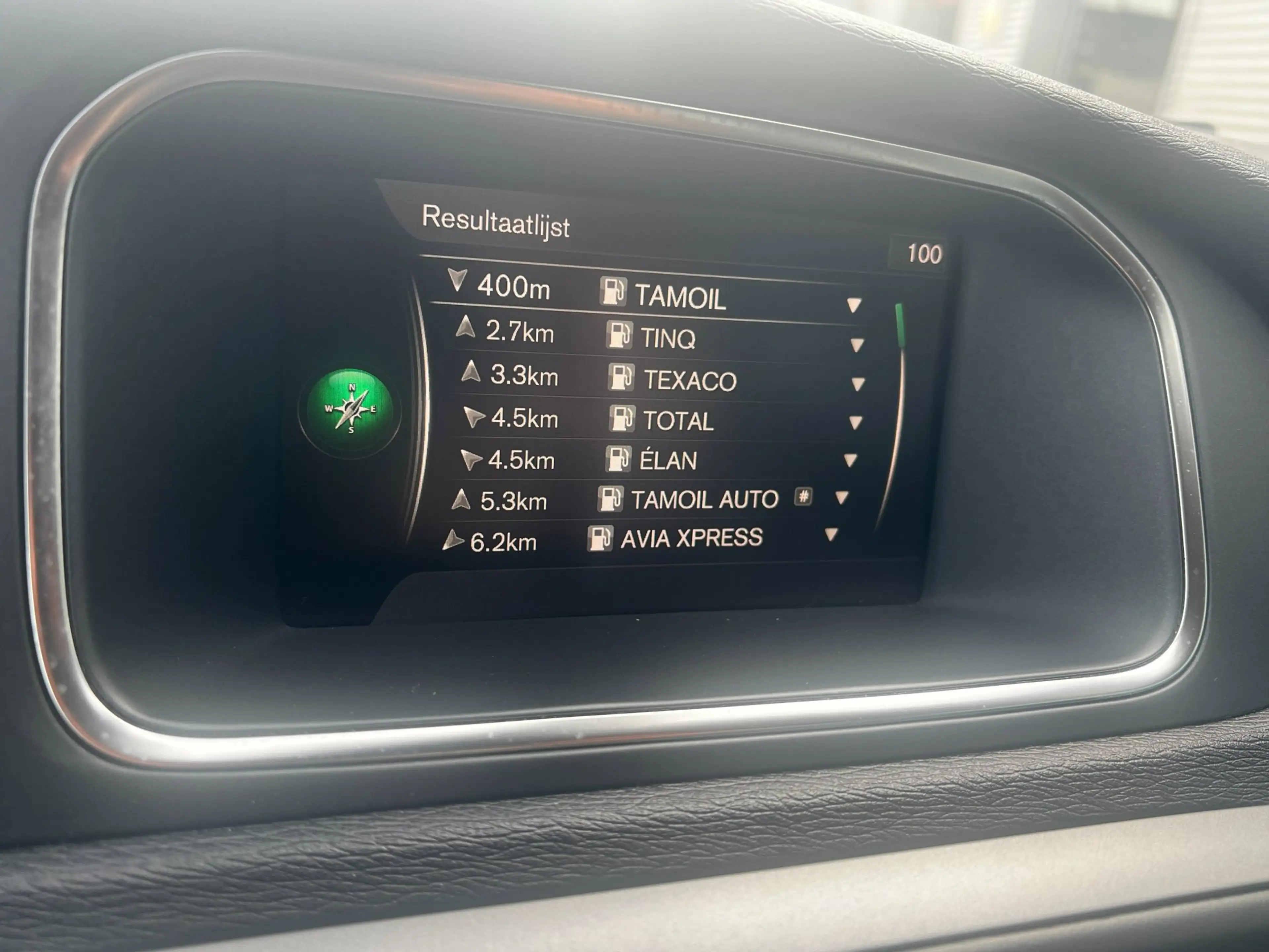 Volvo V40 2.0 T2 Momentum, Navi, afn. trekhaak enz... — photo 28