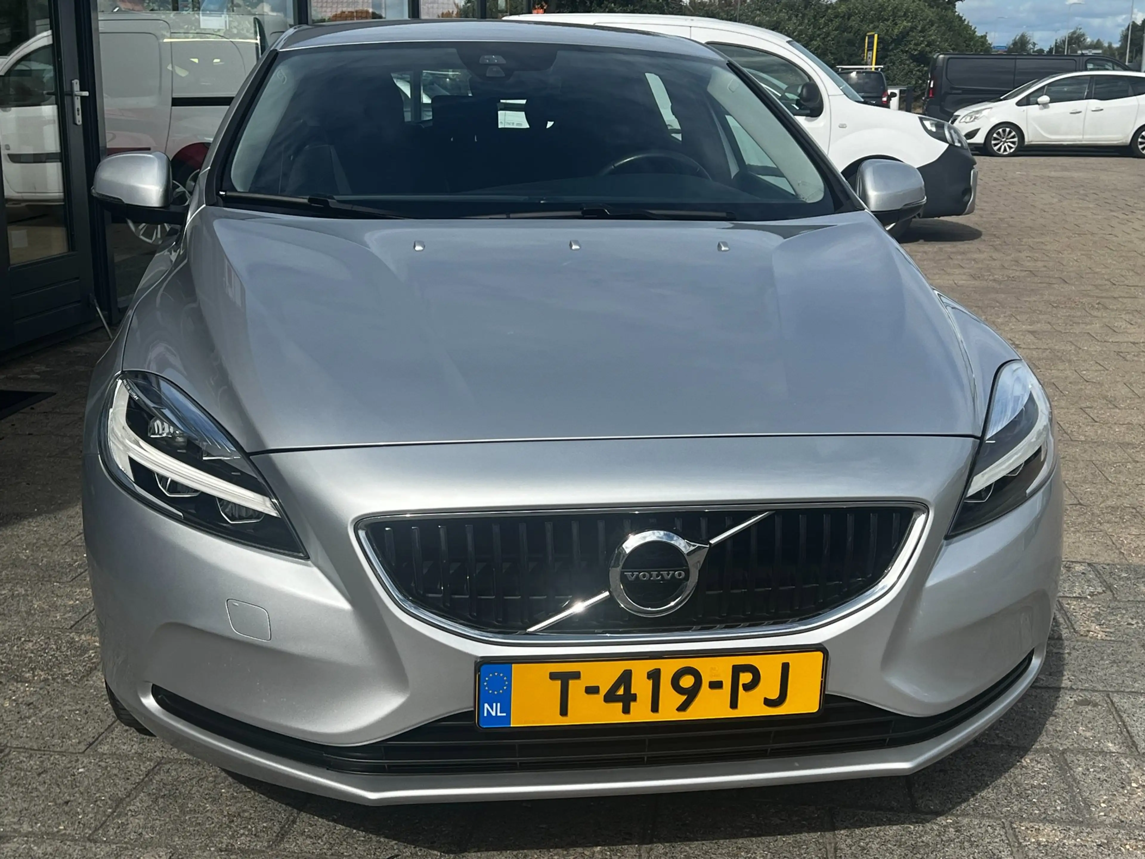 Volvo V40 2.0 T2 Momentum, Navi, afn. trekhaak enz... — photo 6