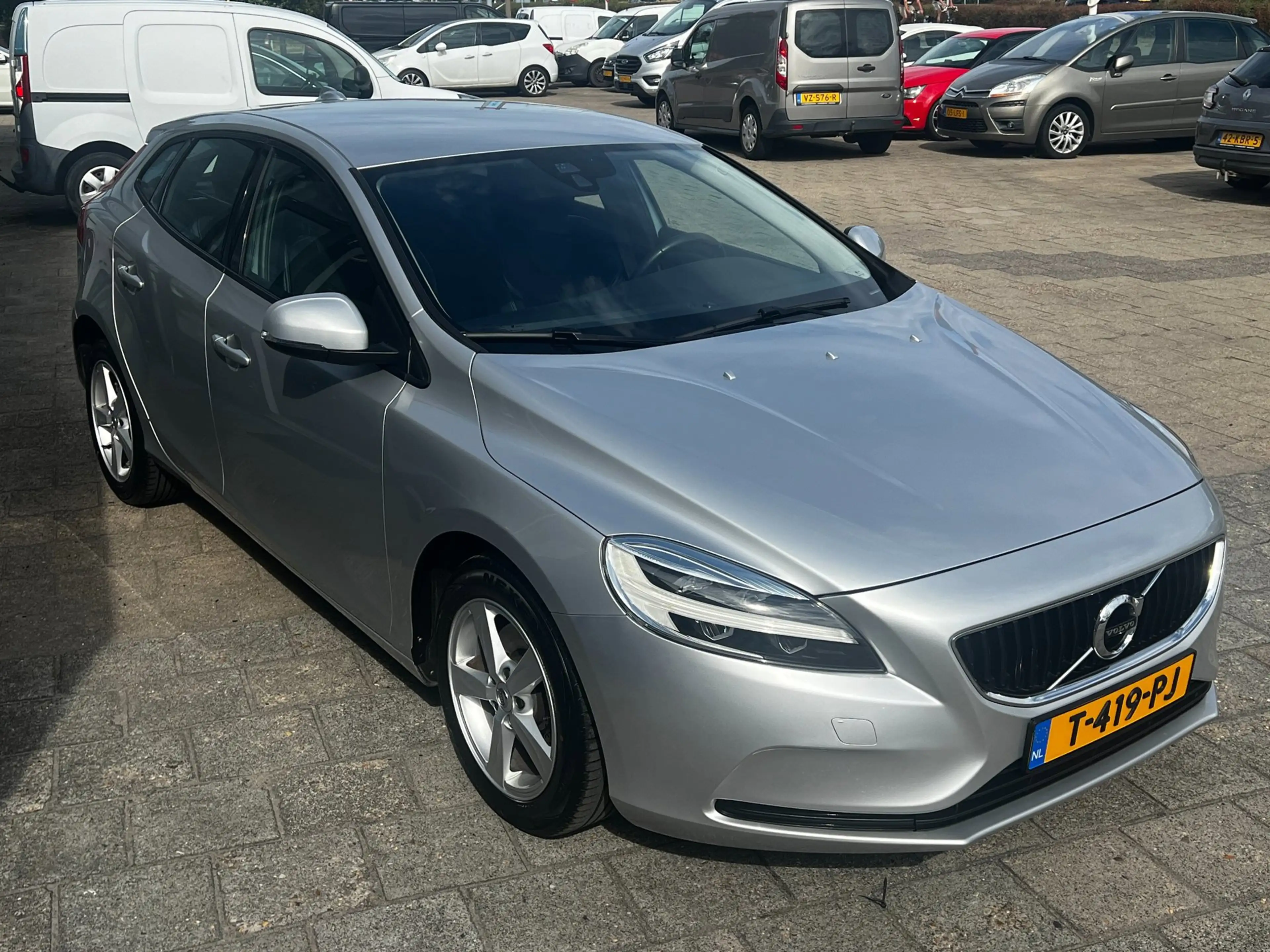 Volvo V40 2.0 T2 Momentum, Navi, afn. trekhaak enz... — photo 8