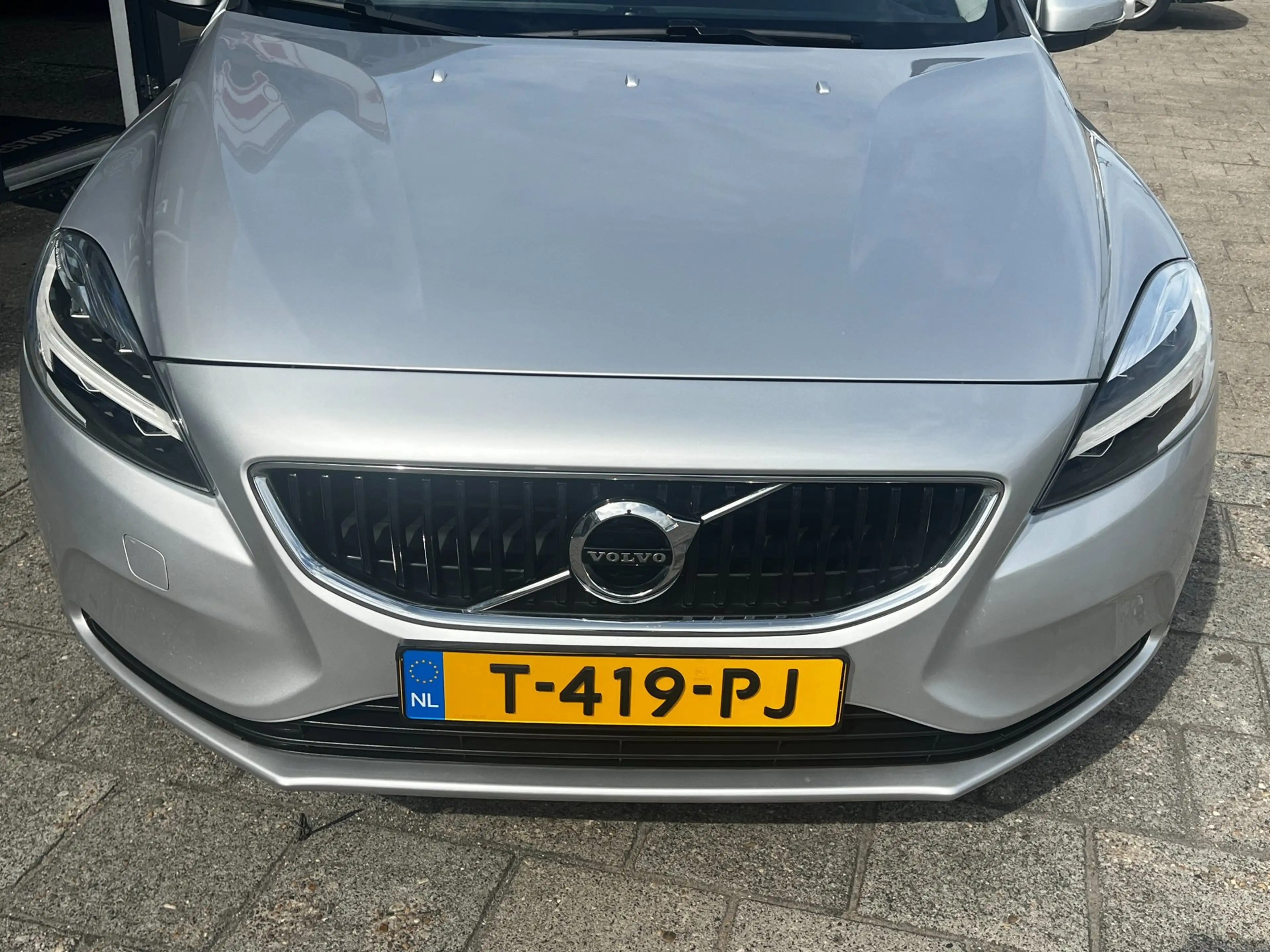 Volvo V40 2.0 T2 Momentum, Navi, afn. trekhaak enz... — photo 9
