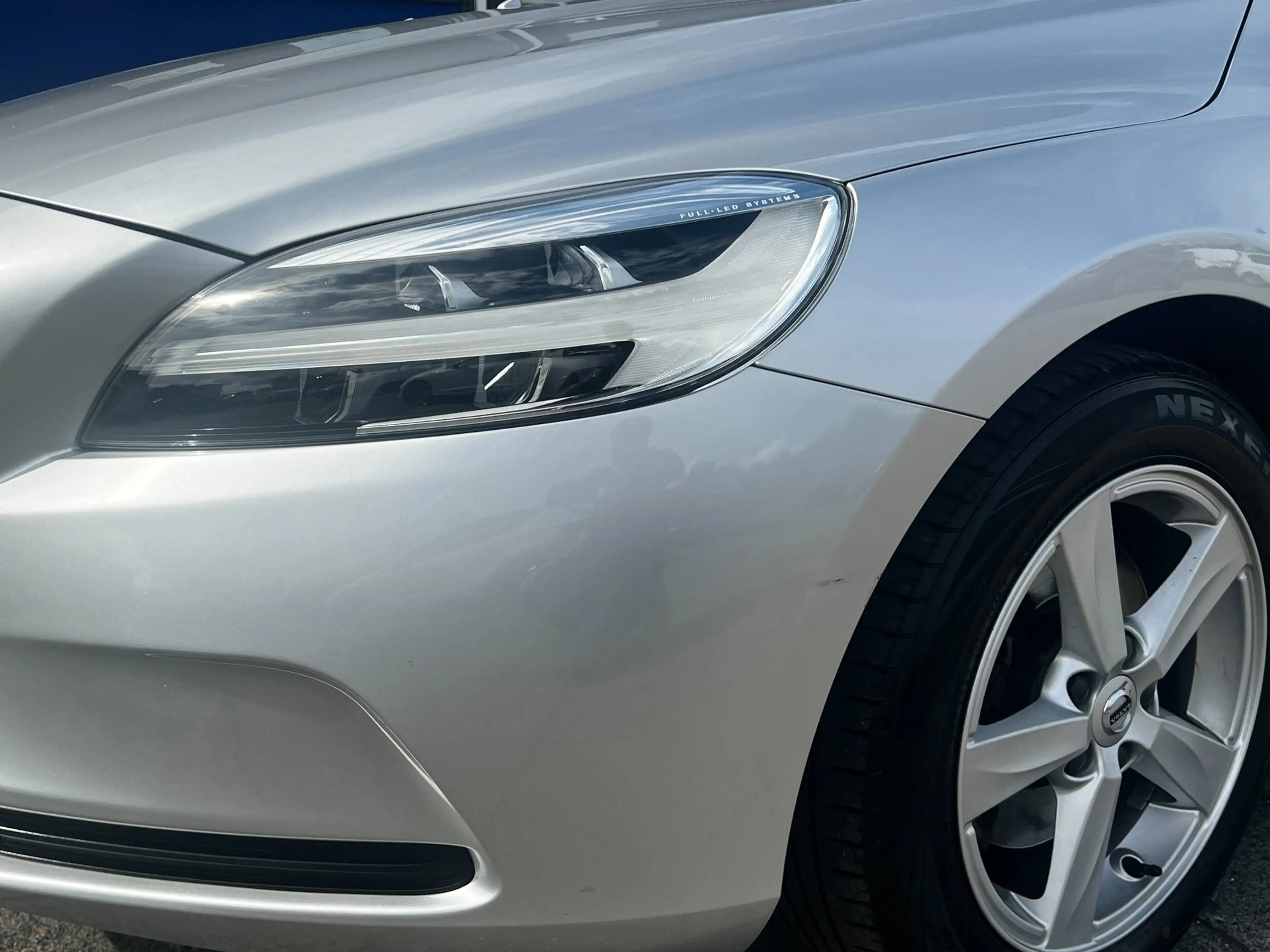 Volvo V40 2.0 T2 Momentum, Navi, afn. trekhaak enz... — photo 10