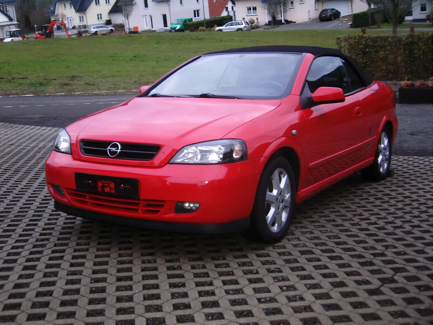 Opel Astra Astra Cabrio 1.6 16V Linea Rossa Rot - 2