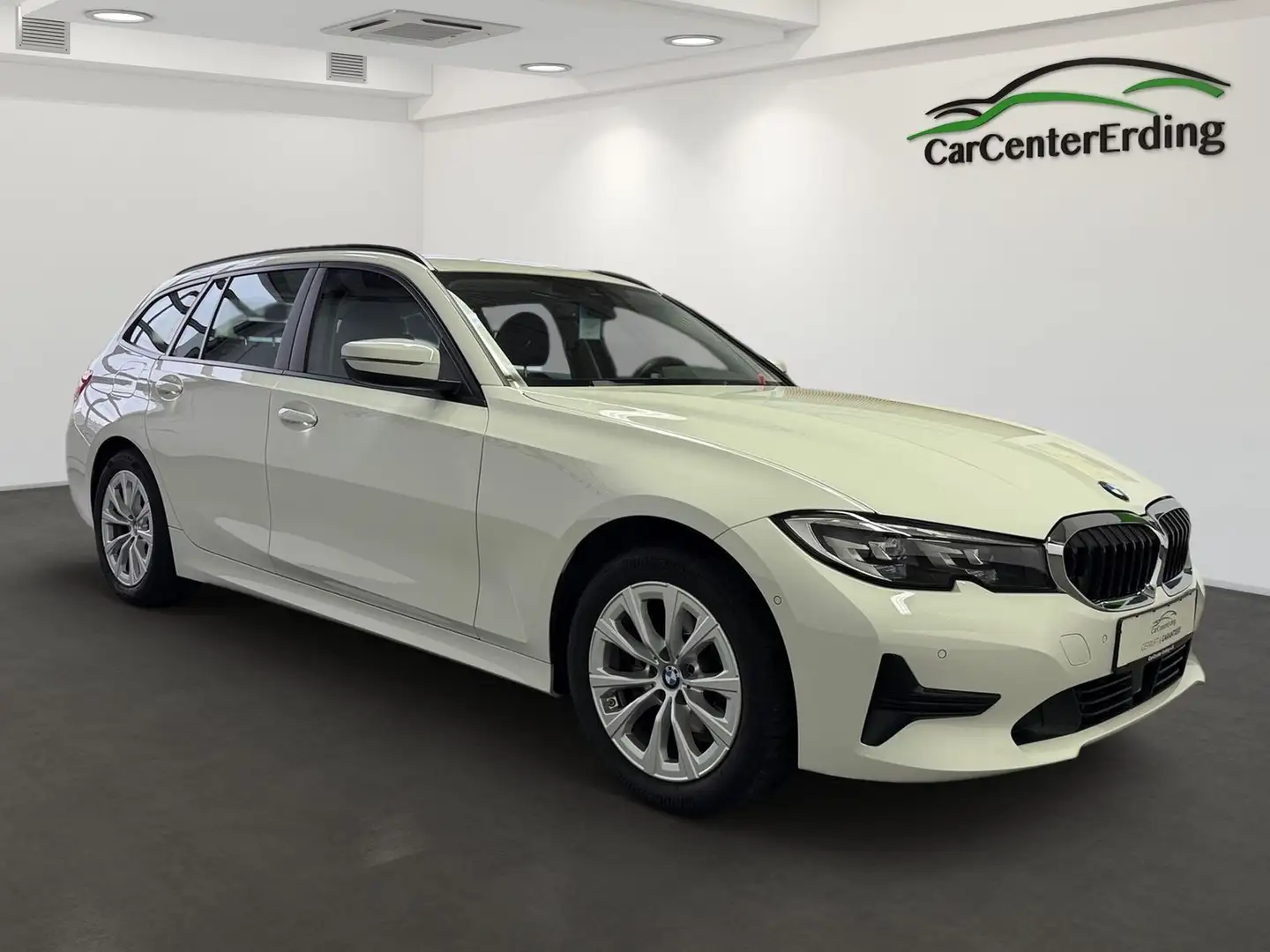 BMW 318 dTouring*LED*Navi*ACC*LiveCockpit*Sportsitze* Blanc - 2