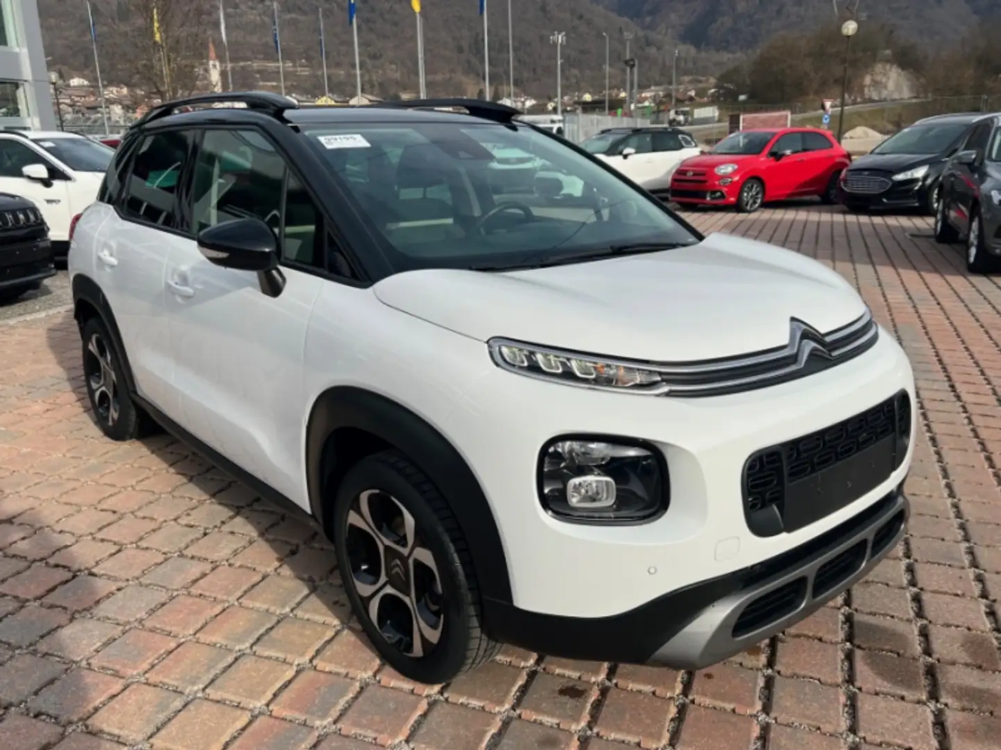 Citroen C3 Aircross PureTech 110 S&S Shine Bianco - 2