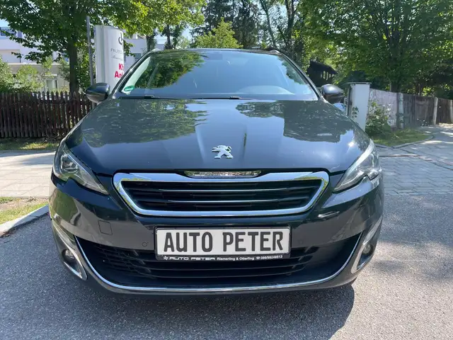 Peugeot 308 view 8