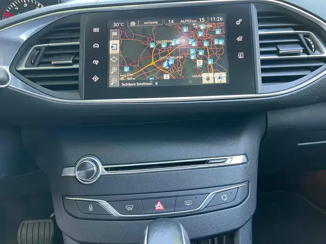 Peugeot 308 view 12