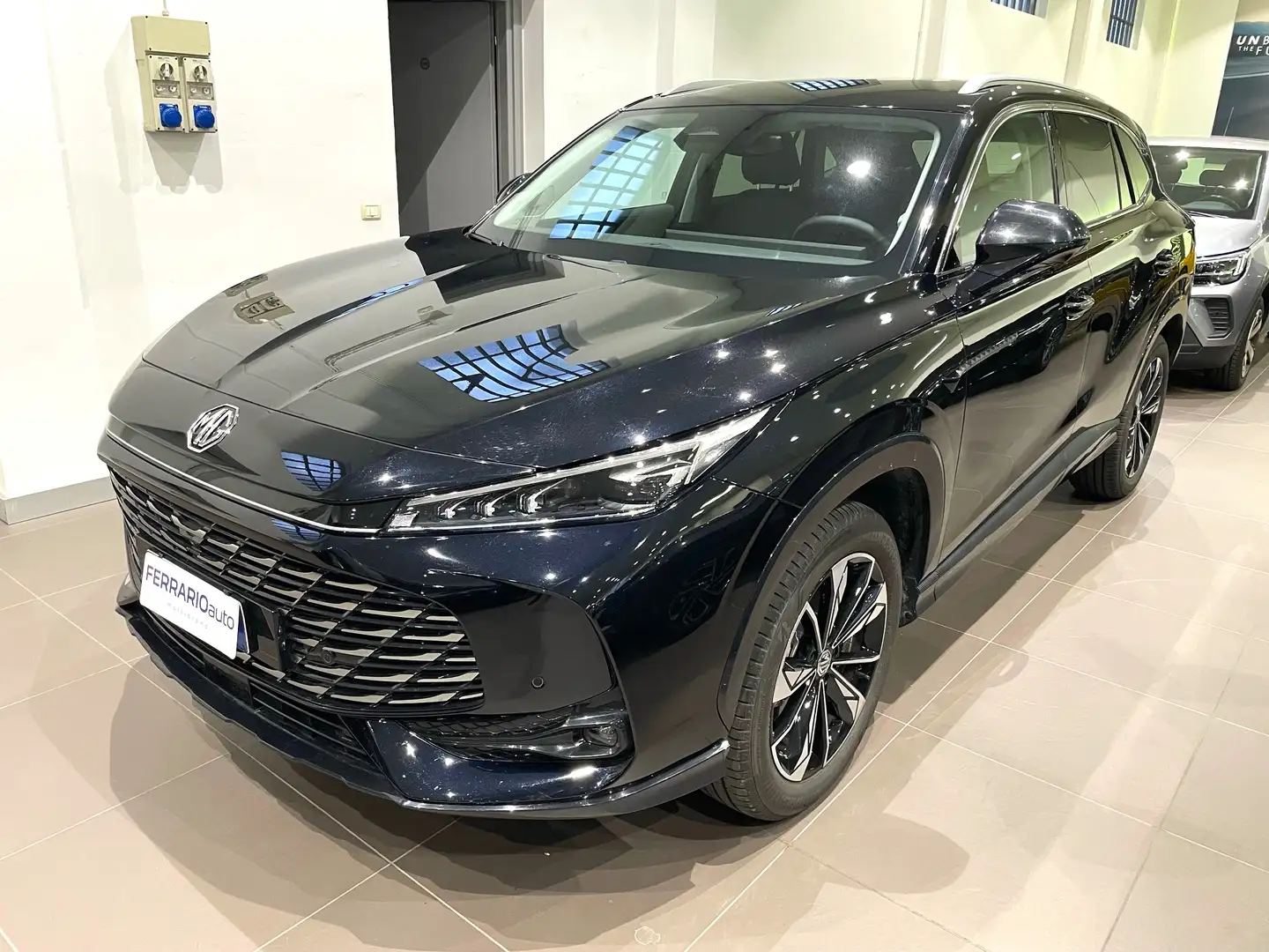 MG HS HS II 1.5 LUXURY Automatica - AZIENDALE Schwarz - 1