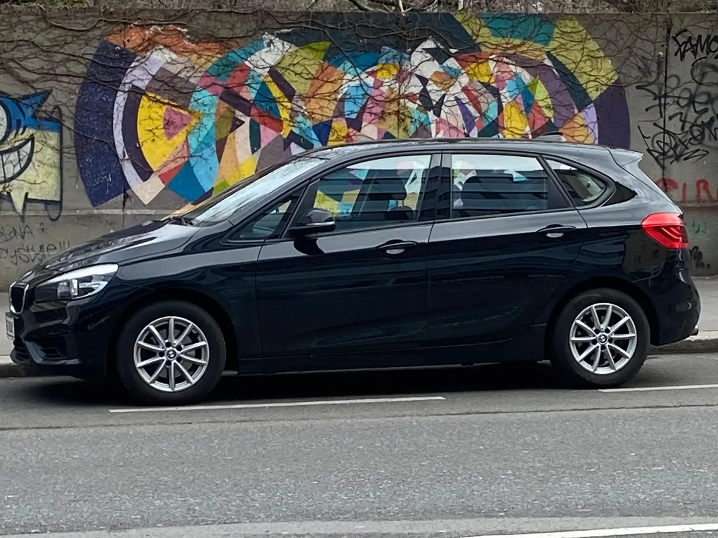 BMW 218 218i Active Tourer Aut. Schwarz - 1