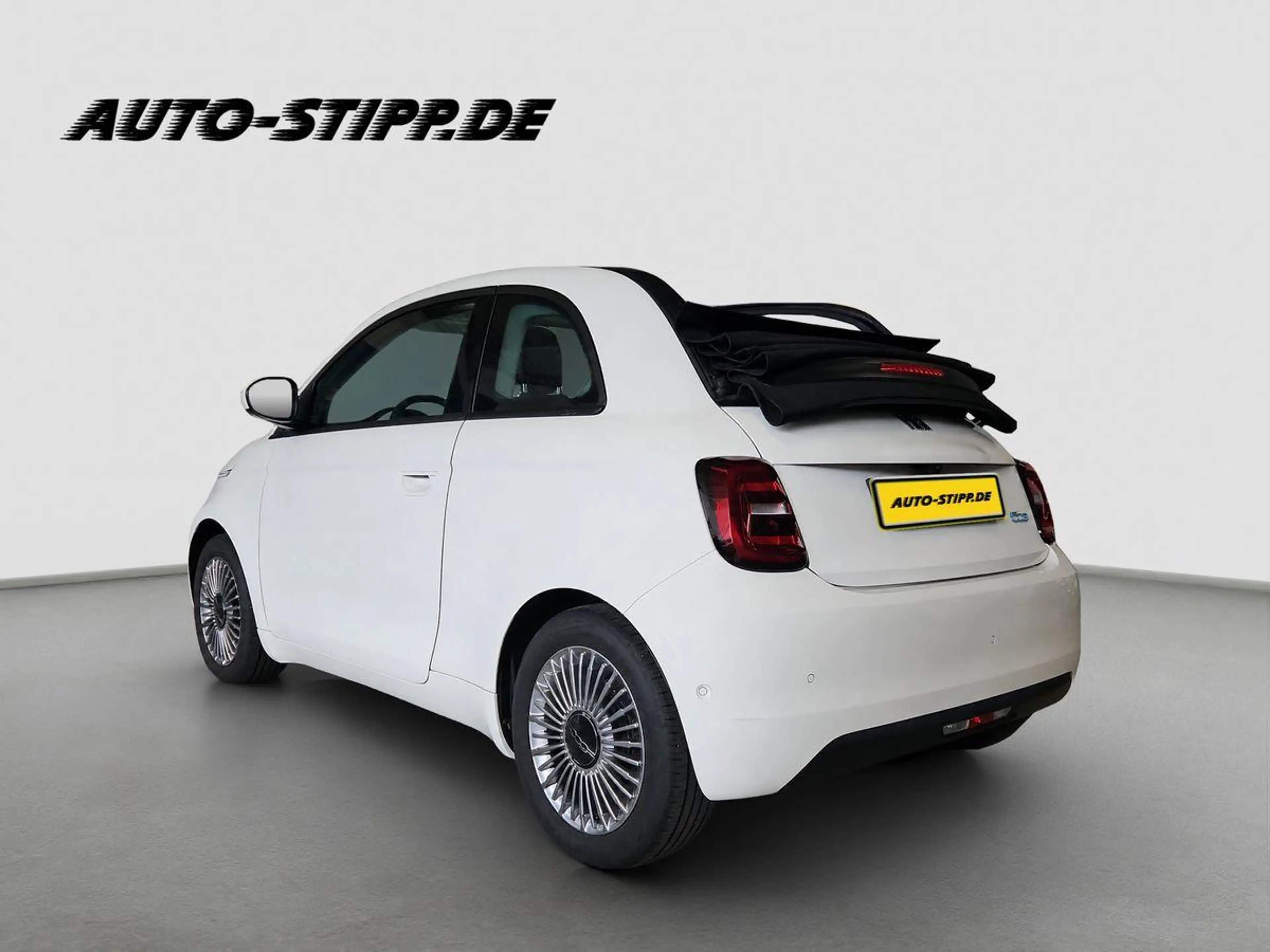 Fiat 500e Cabrio 42kWh BLIS TEMP RFK SITZH PDC KEYLESS — photo 3