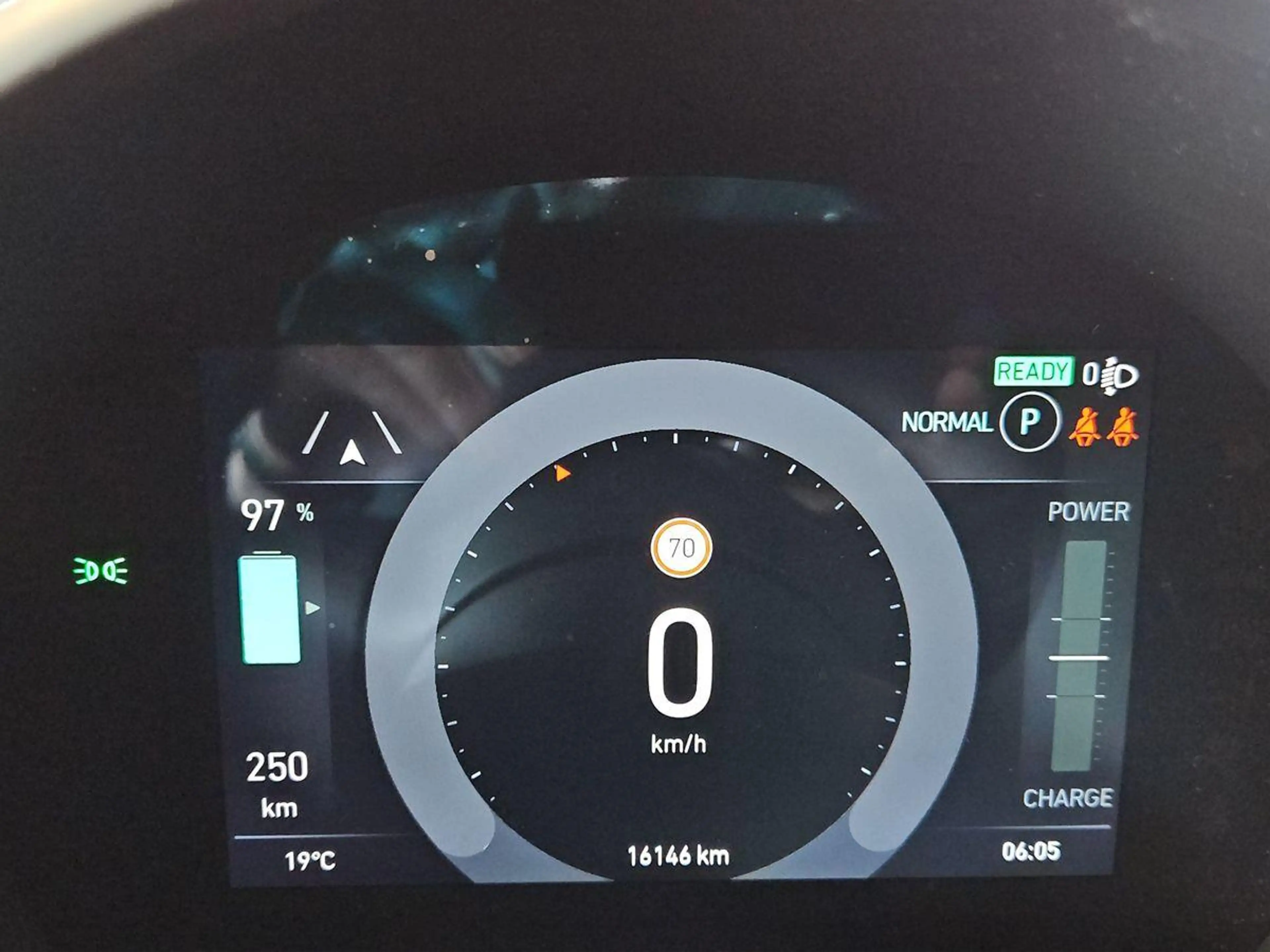 Fiat 500e Cabrio 42kWh BLIS TEMP RFK SITZH PDC KEYLESS — photo 11