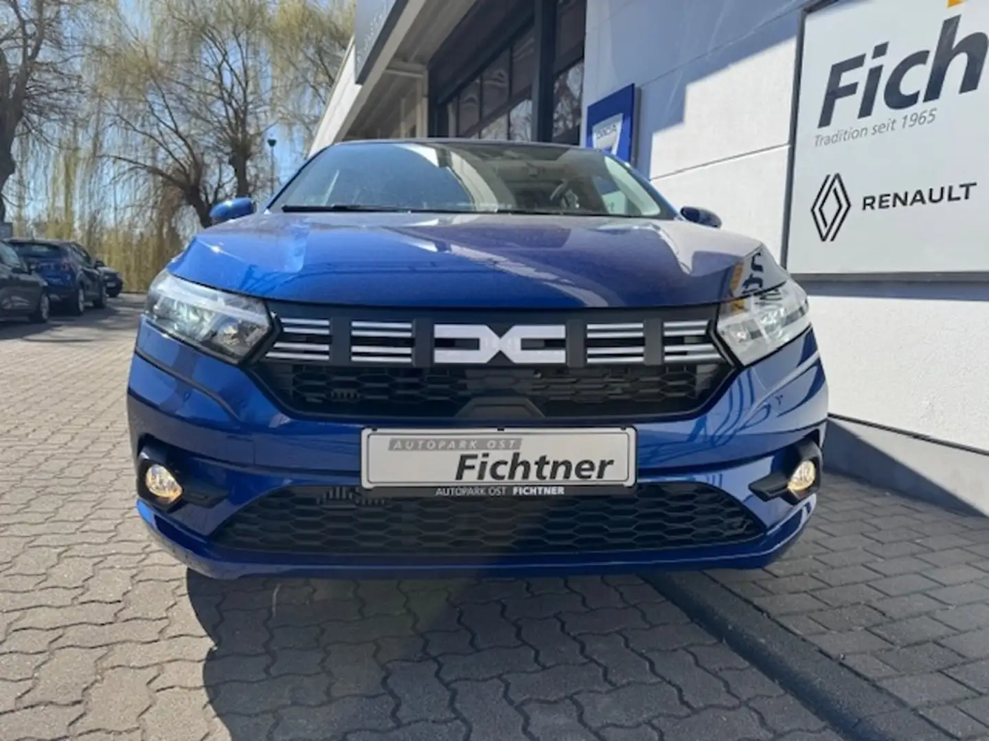 Dacia Sandero Expression TCe 90 Automatik Blauw - 2