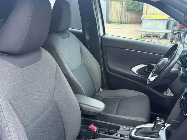 Toyota Yaris Cross view 4