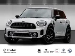 Mini Cooper Classic Trim All4 LED Navi Pano Keyless 18"